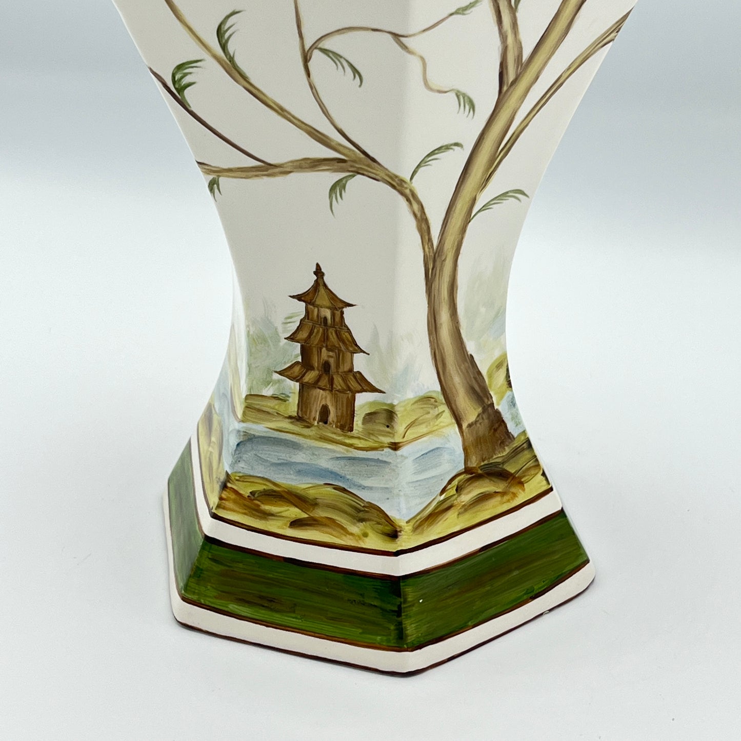 Vintage Jeanne Reeds Porcelain Decorative White Jar With Birds
